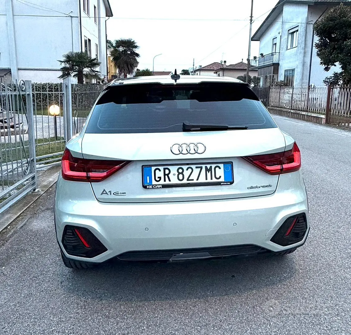 Audi A1 2023 photo 2