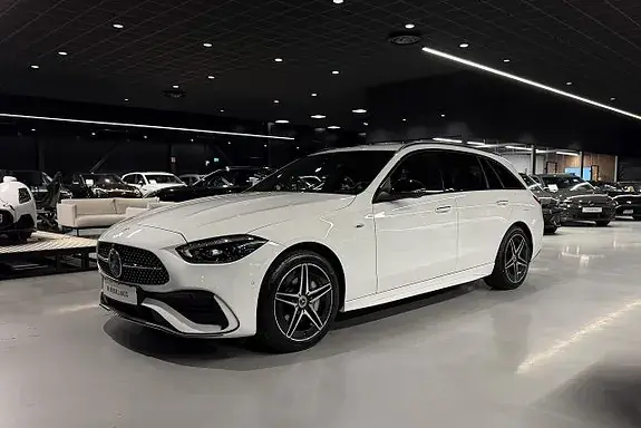 Mercedes-Benz C 300 2025 photo 2