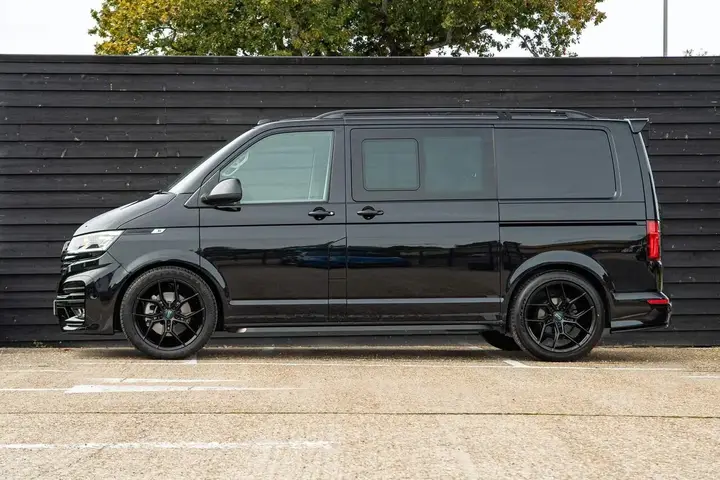 Volkswagen Transporter 2024 photo 2