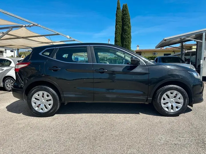 Nissan Qashqai 2015 photo 2