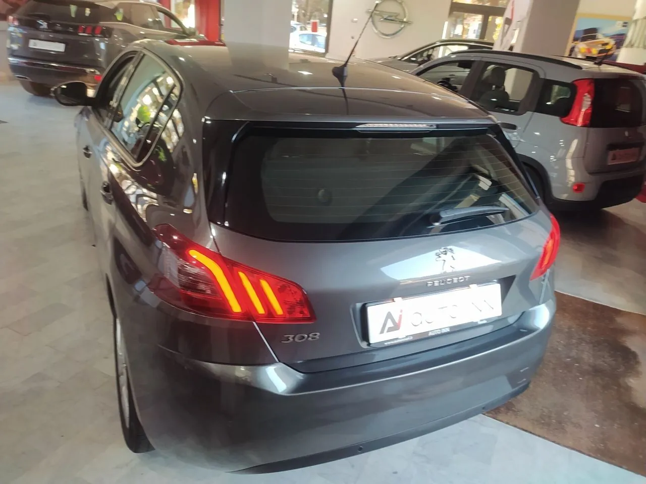 Peugeot 308 2021 photo 3