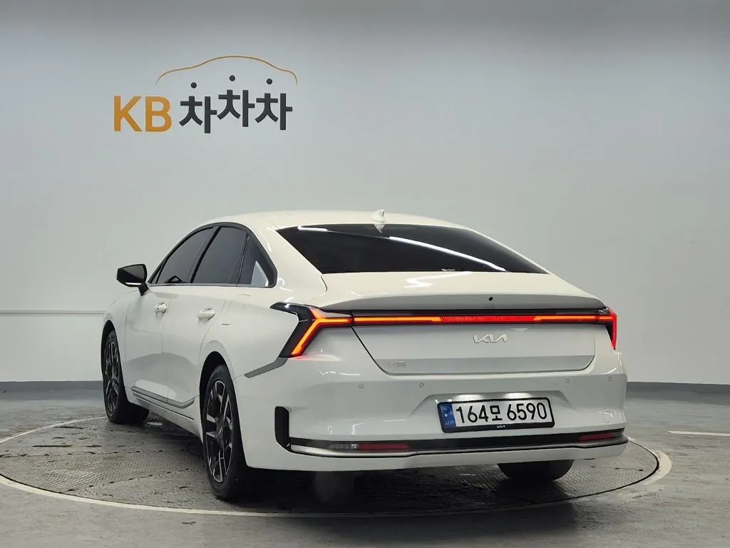 Kia K8 2025 photo 2