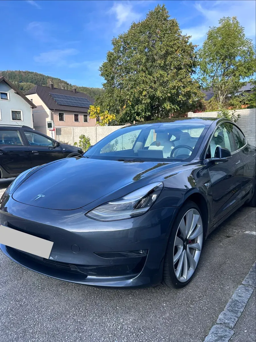 Tesla Model 3 2019 photo 2