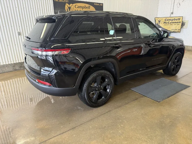 Jeep Grand Cherokee 2025 photo 3