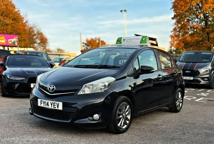Toyota Yaris 2014 photo 4