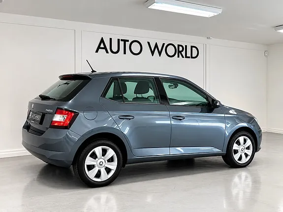 Skoda Fabia 2017 photo 5