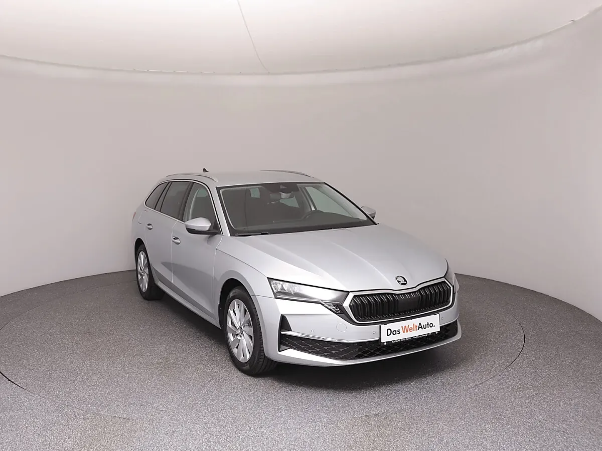 Skoda Octavia 2025 photo 2