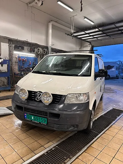 Volkswagen Transporter 2007 photo 2