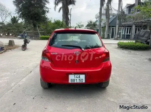Toyota Yaris 2010 photo 3