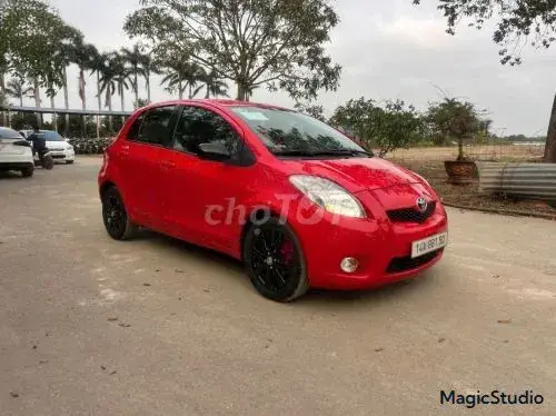 Toyota Yaris 2010 photo 2