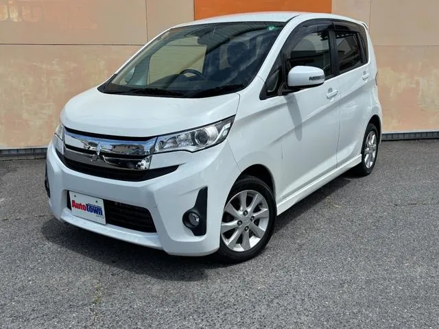 Mitsubishi E-K Custom G 2013 photo 2