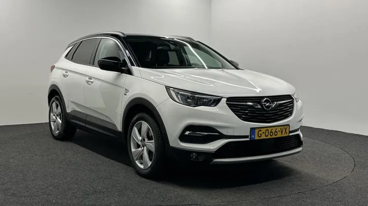 Opel Grandland X 2019 photo 3