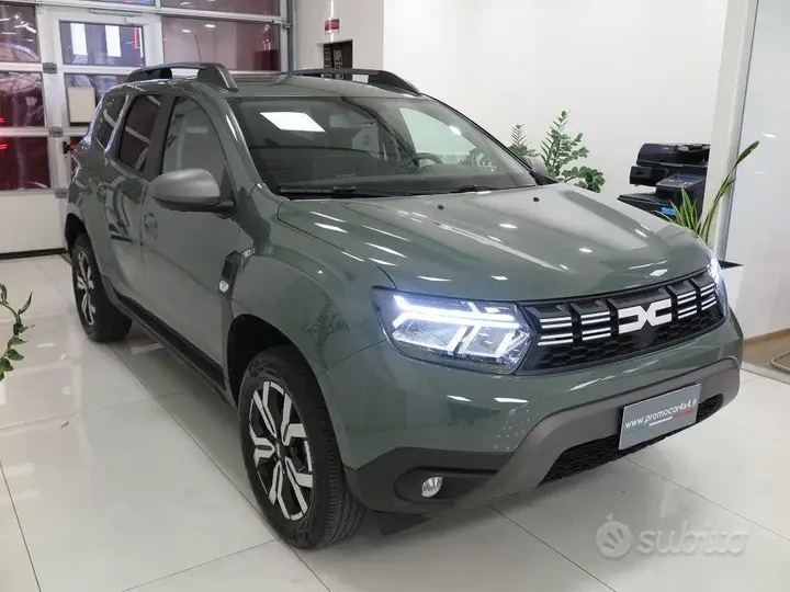 Dacia Duster 2023 photo 3