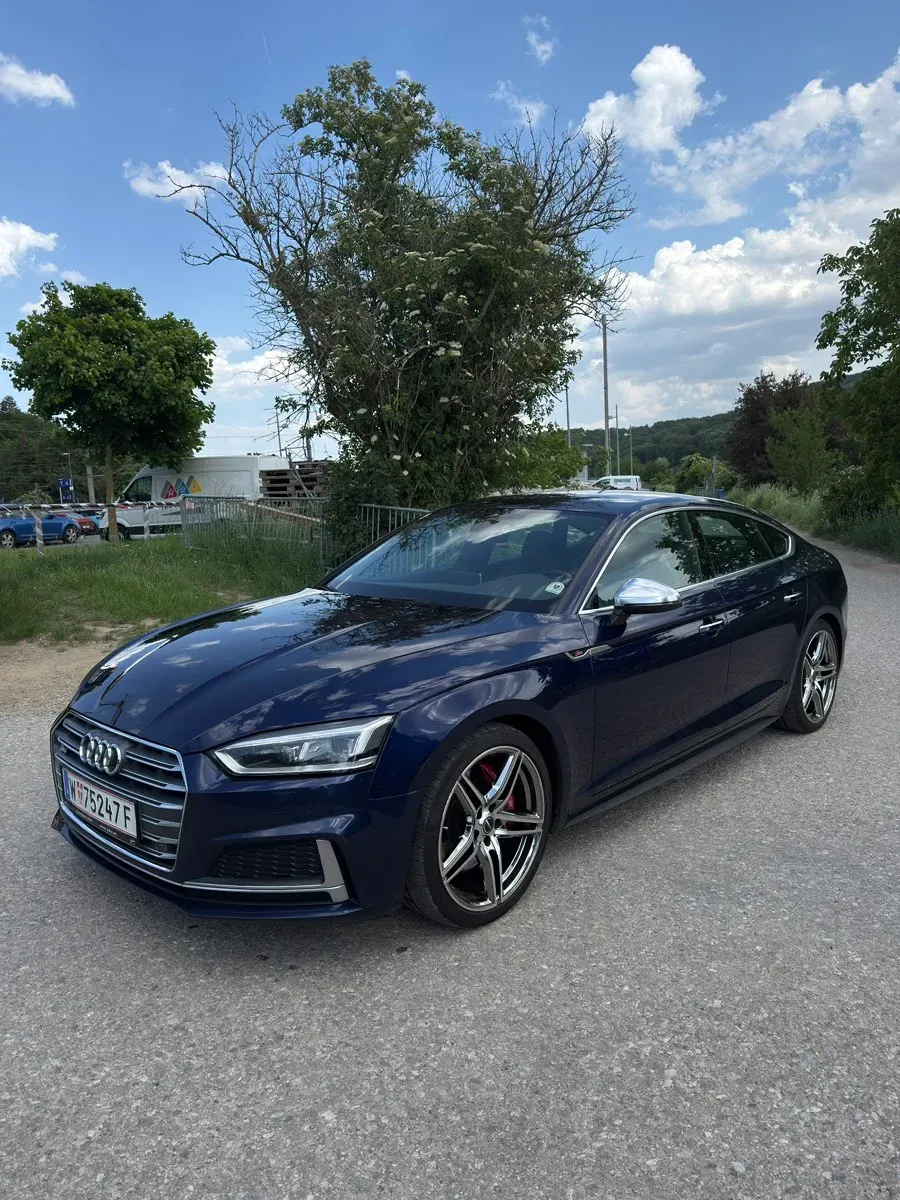 Audi A5 2017 photo 2