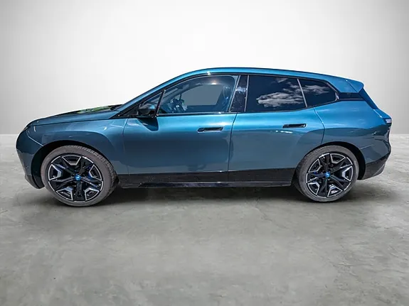 BMW Ix 2023 photo 2