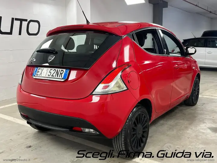 Lancia Ypsilon 2014 photo 3