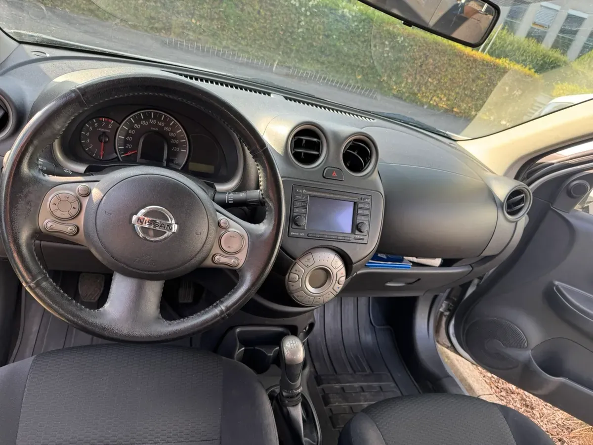 Nissan Micra 2012 photo 3