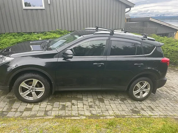 Toyota Rav4 2014 photo 3
