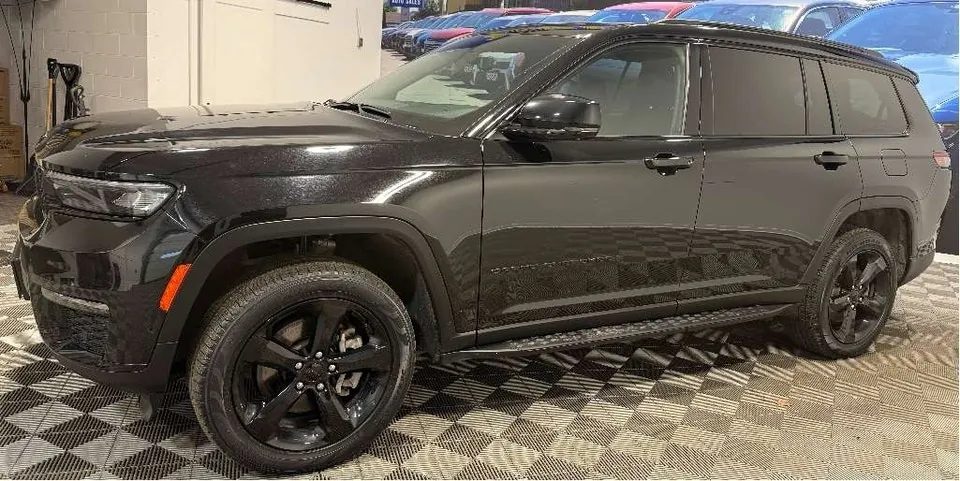 Jeep Grand Cherokee L 2024 photo 2