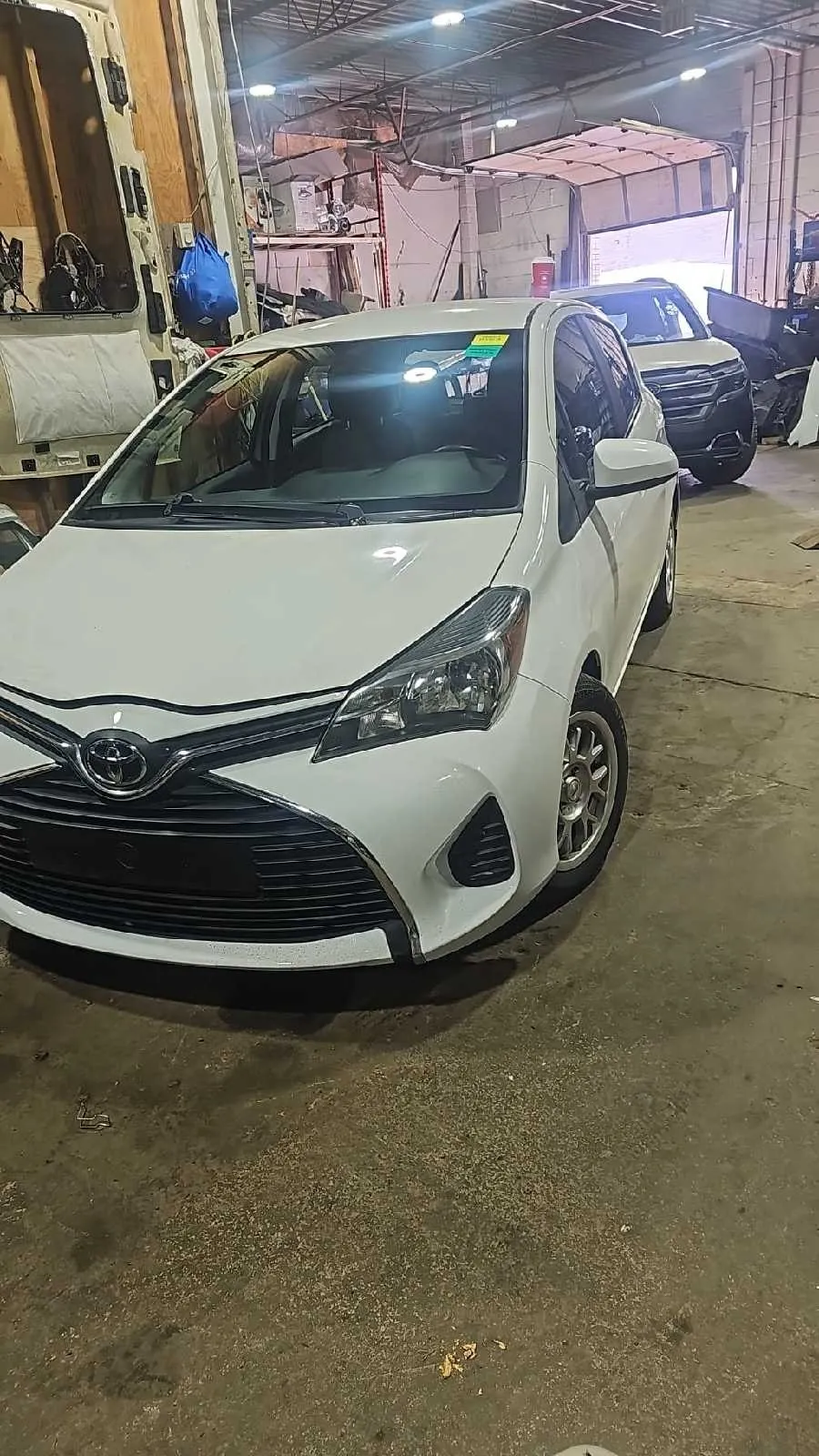 Toyota Yaris 2016 photo 4