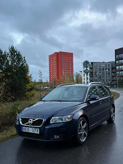 Volvo V50