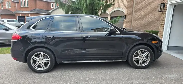 Porsche Cayenne 2012 photo 3