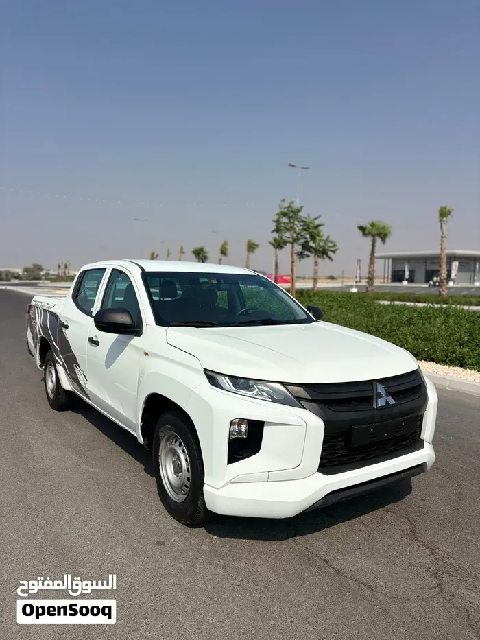 Mitsubishi L200 2021 photo 2