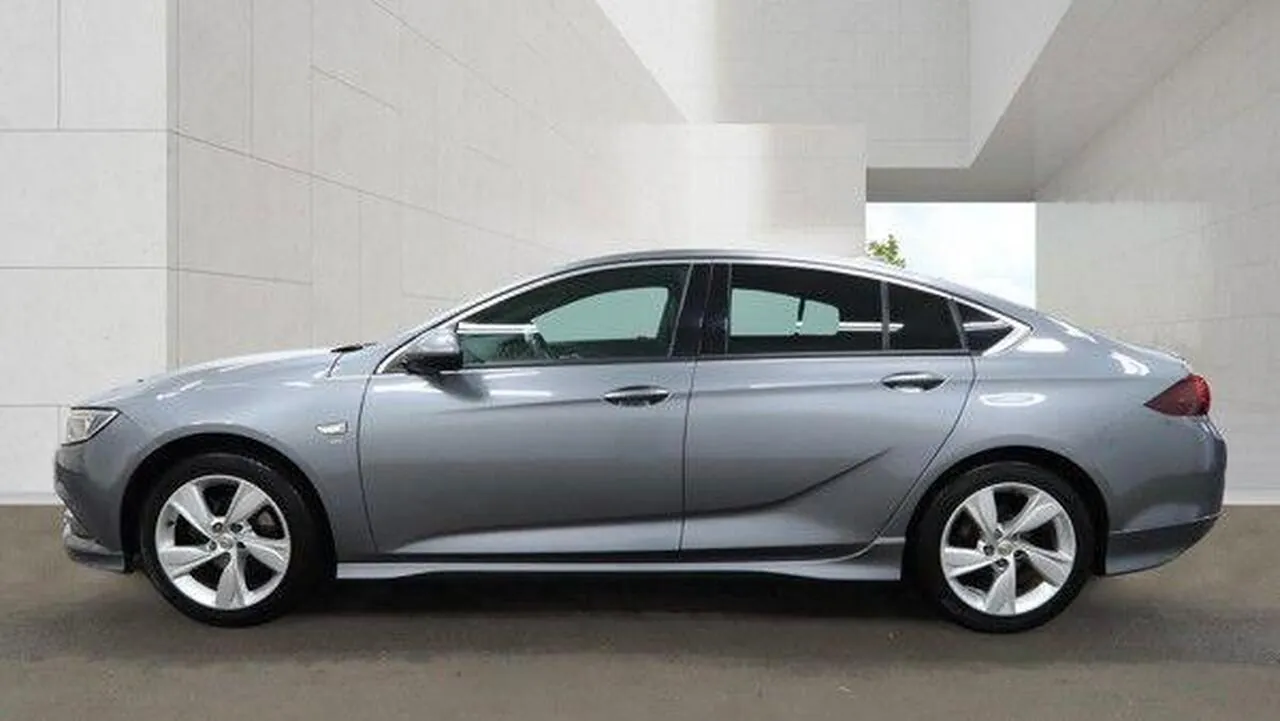 Vauxhall Insignia 2018 photo 4