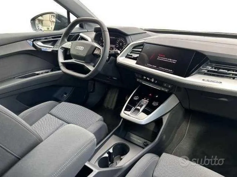 Audi Q4 E-Tron 2025 photo 3