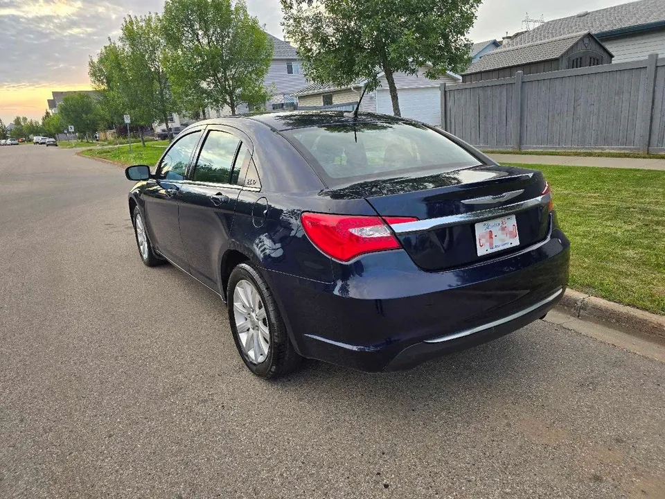 Chrysler 200 2014 photo 4