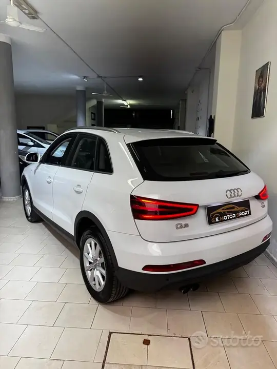 Audi Q3 2012 photo 4
