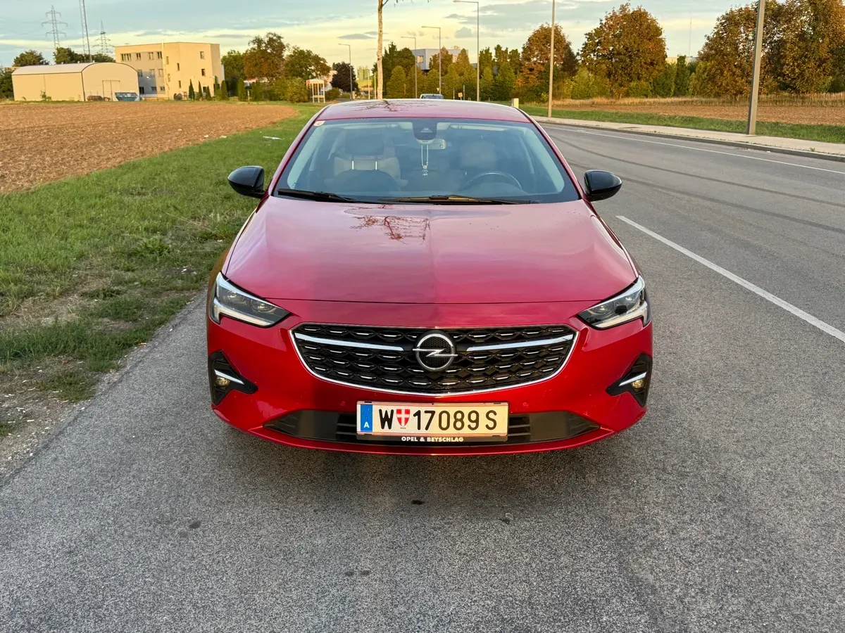 Opel Insignia 2022 photo 2