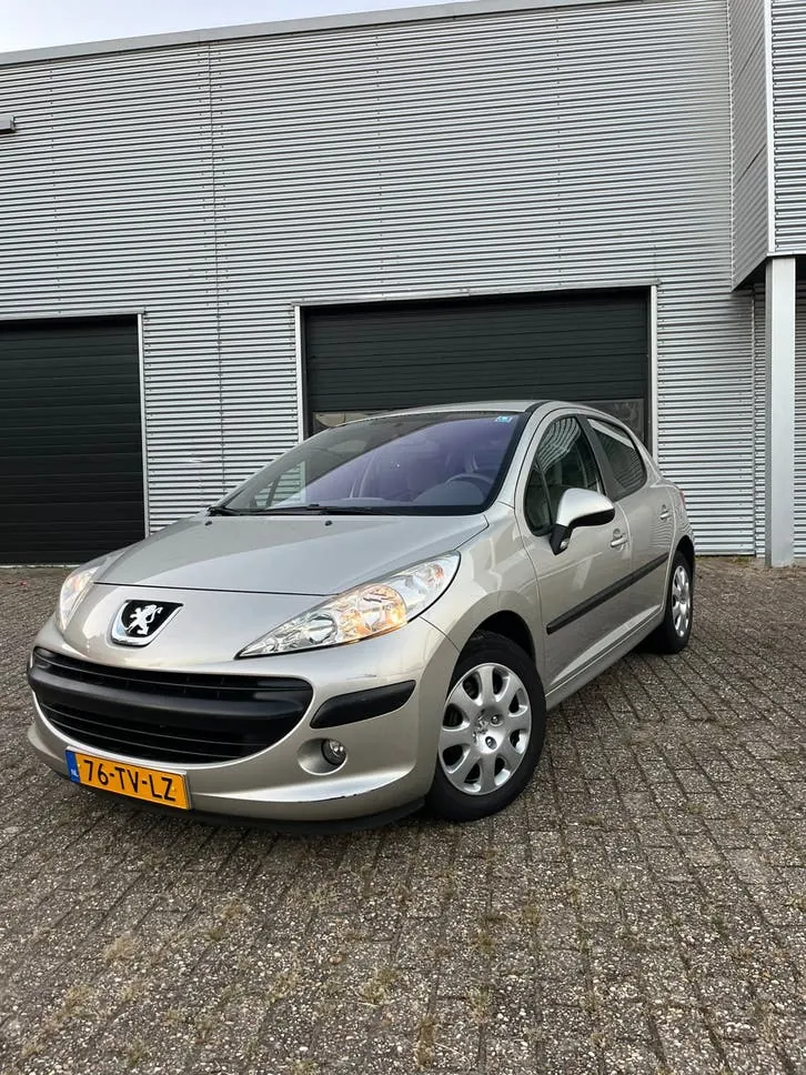 Peugeot 207