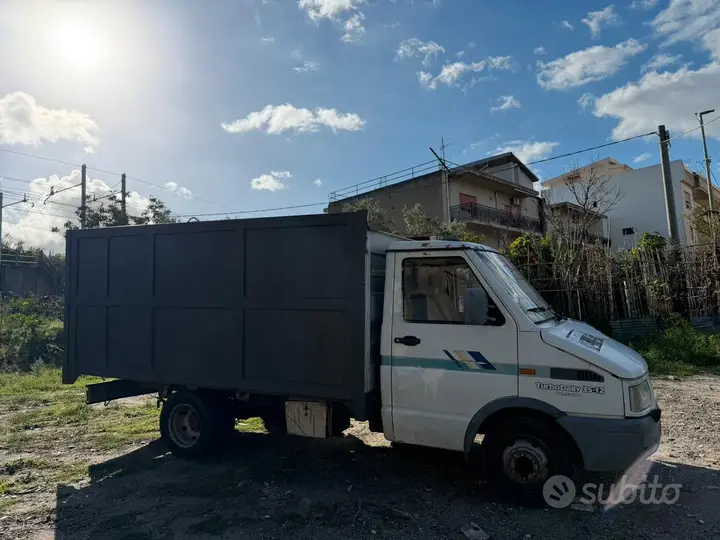 Iveco Daily 1992 photo 5