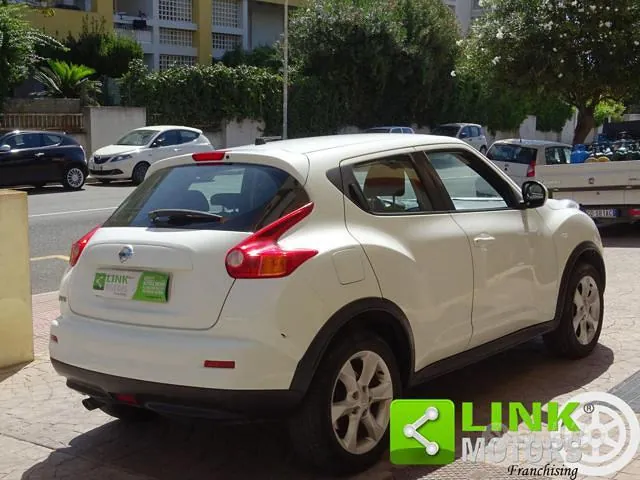 Nissan Juke 2011 photo 4