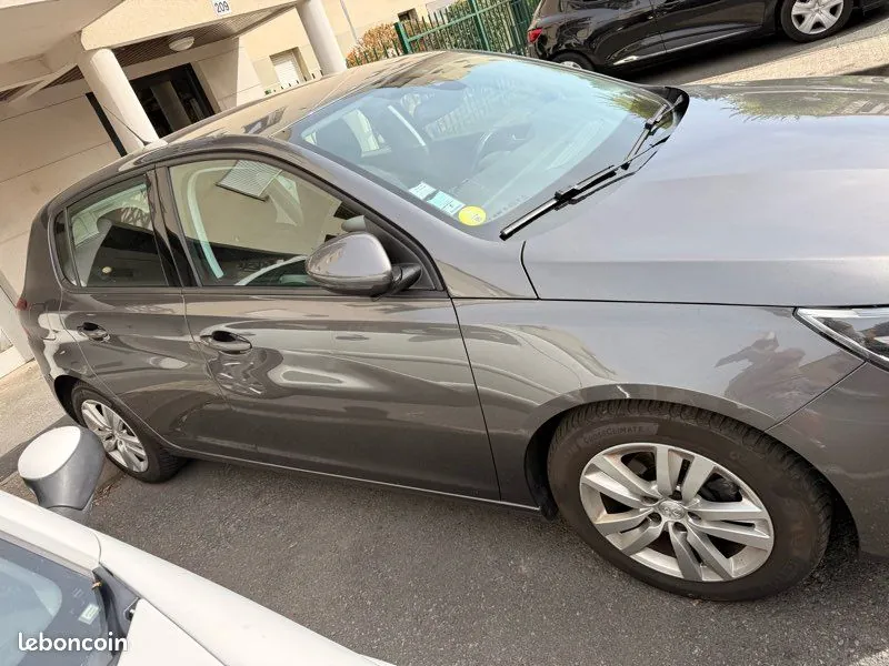 Peugeot 308 2021 photo 3
