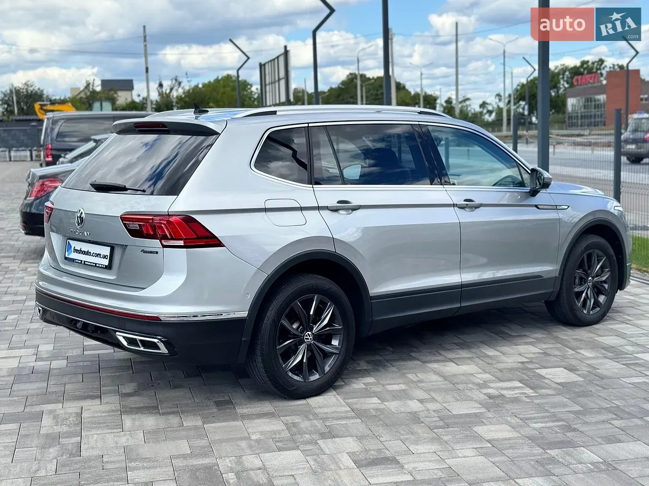 Volkswagen Tiguan 2021 photo 3