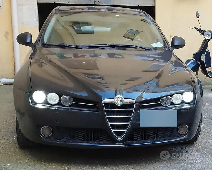 Alfa Romeo 159 2008 photo 4