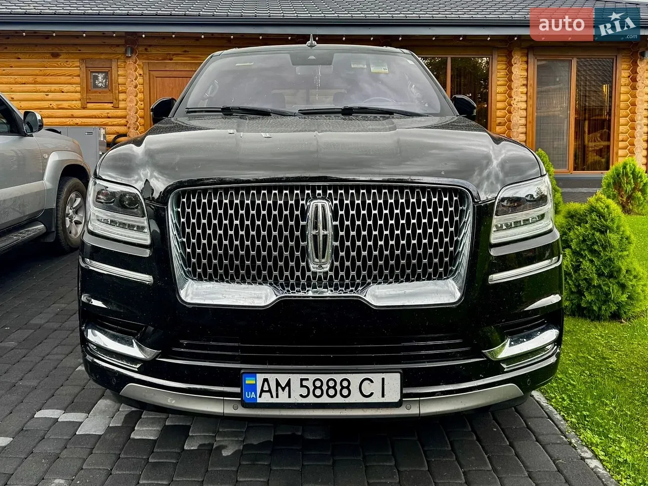 Lincoln Navigator 2018 photo 2