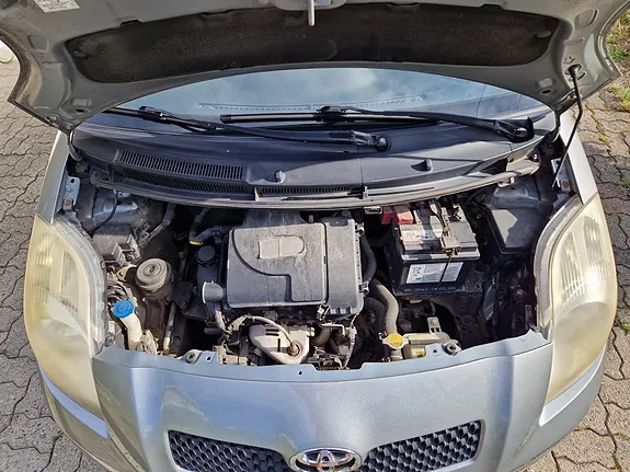 Toyota Yaris 2007 photo 3