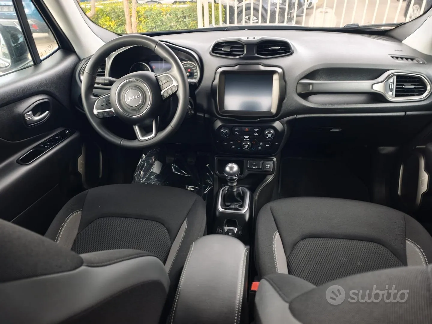 Jeep Renegade 2023 photo 5