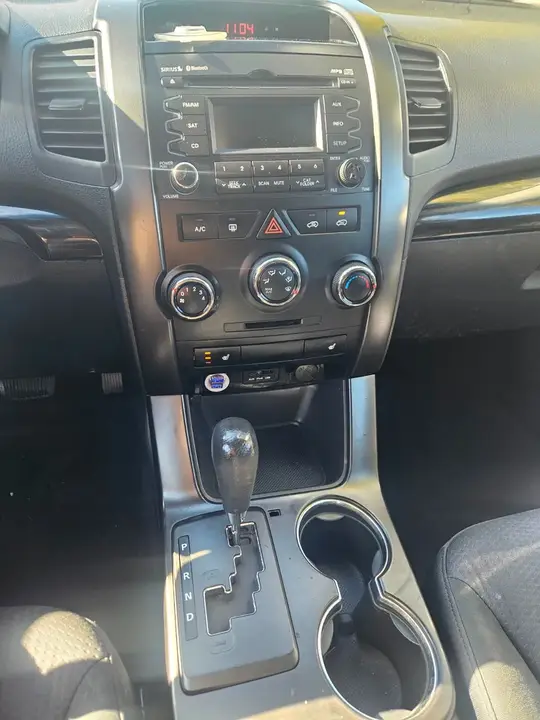 Kia Sorento 2013 photo 4