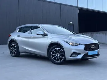 Infiniti Q30 2016 photo 3