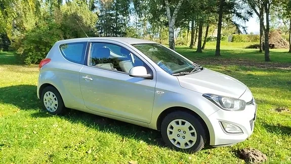 Hyundai I20 2012 photo 2