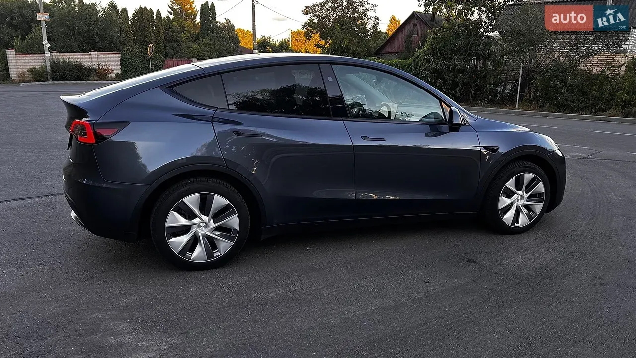 Tesla Model Y 2024 photo 4