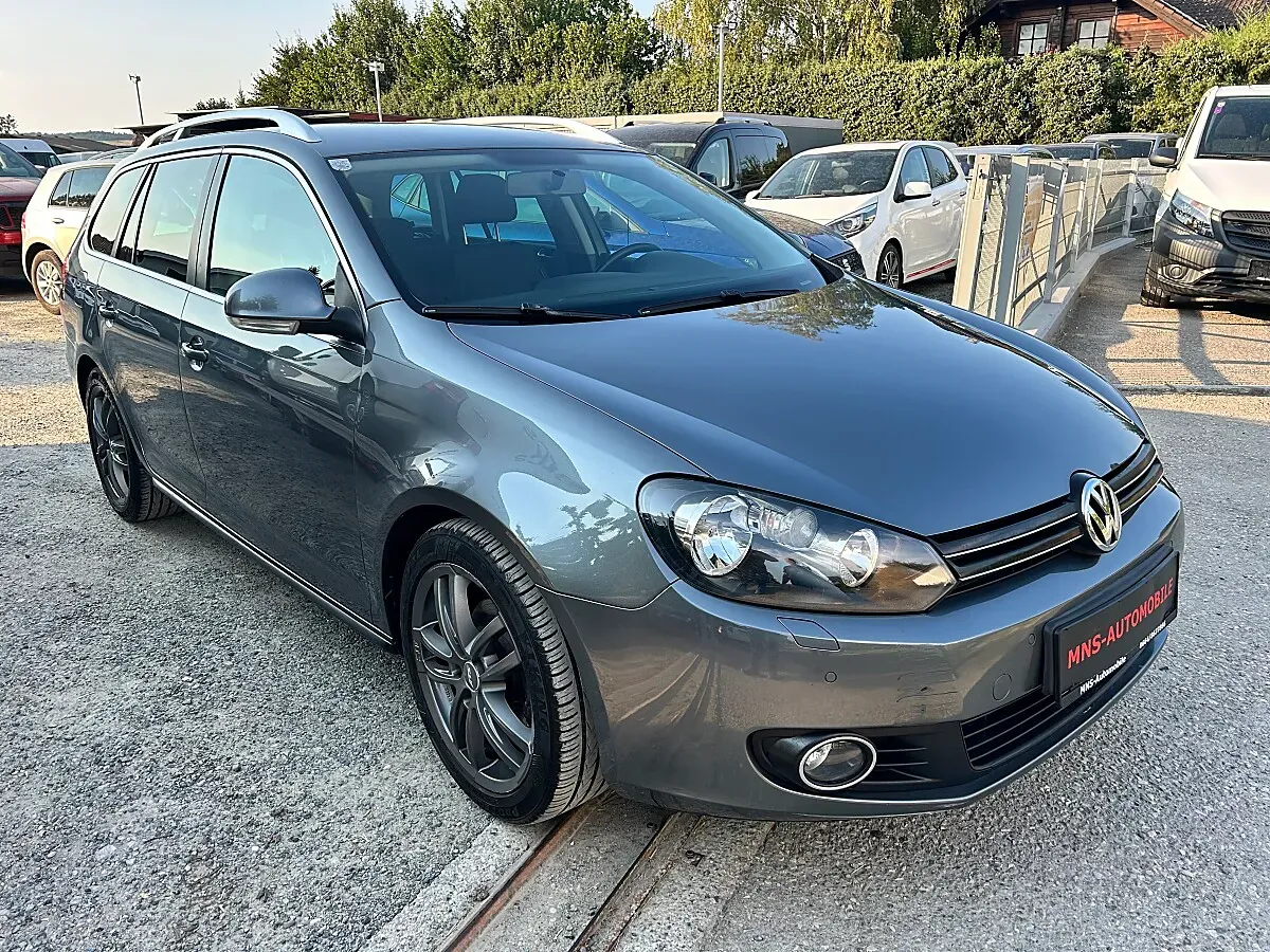 Volkswagen Golf 2010 photo 3