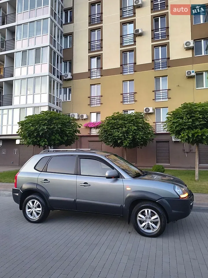 Hyundai Tucson 2011 photo 4