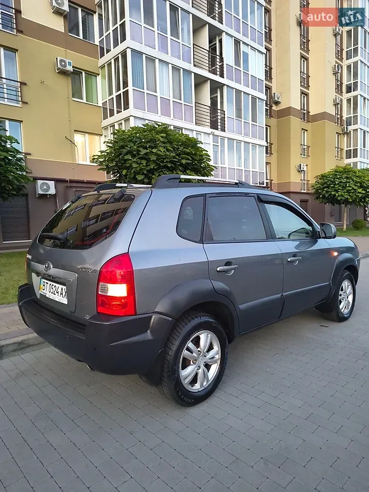 Hyundai Tucson 2011 photo 3