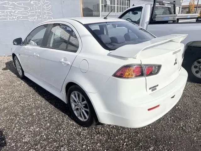 Mitsubishi Lancer 2015 photo 5
