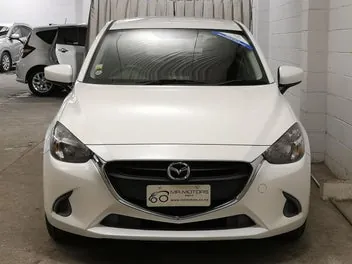 Mazda Demio 2016 photo 5